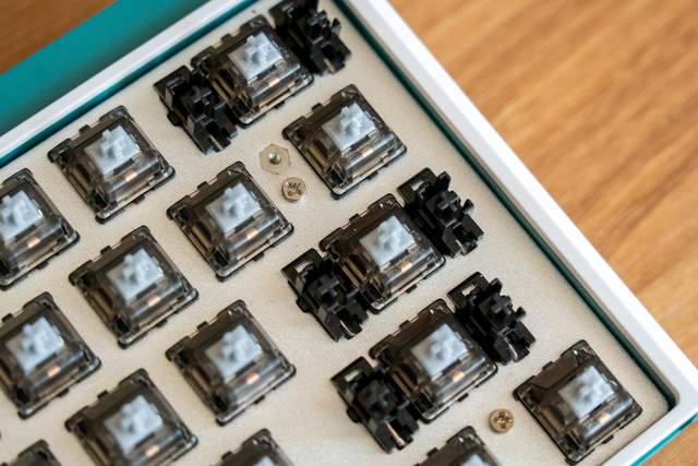 机械键盘|能打的不只是颜值，杜伽K330w Plus上手体验