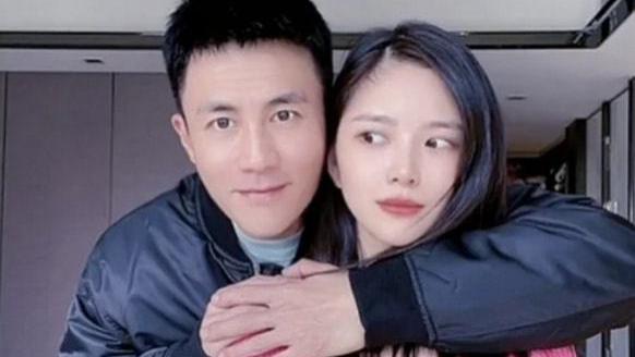 王灿|杜淳的老婆王灿，在网上发布孩子自己带不会麻烦老人，网友：明星还要带孩子吗