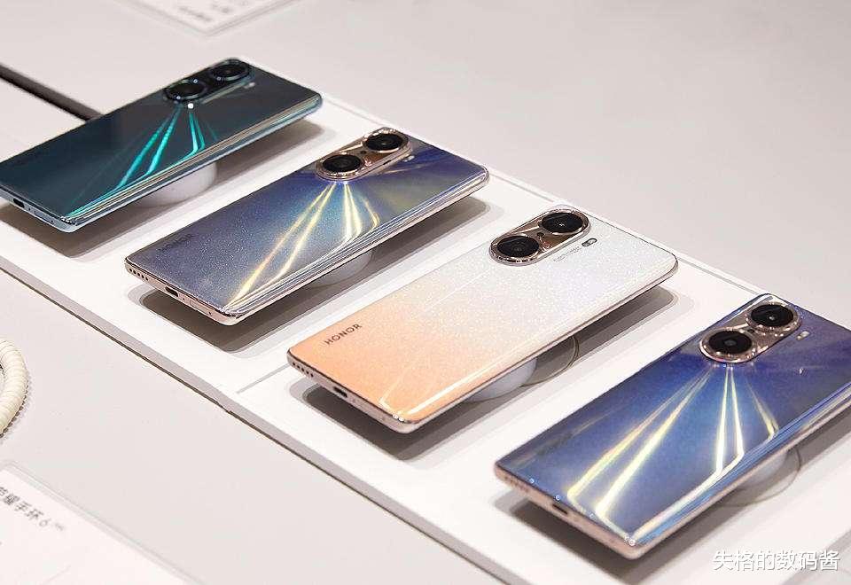 荣耀|五月份深受爸妈喜爱的3款手机,高续航高性能高颜值,关键价格还很低