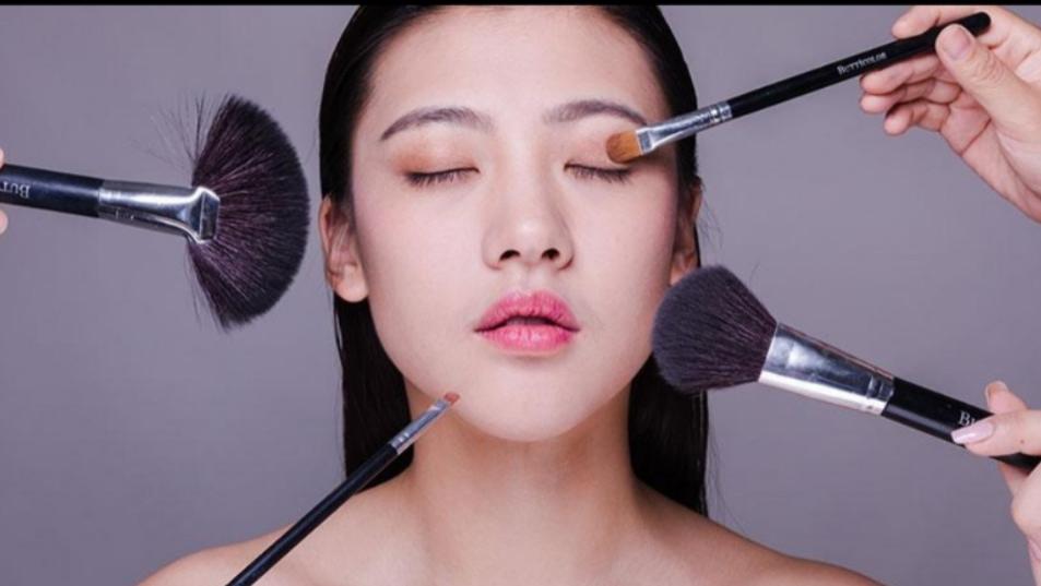 化妆 原来这才是化妆的正确步骤，不要再给脸蛋刮腻子啦！