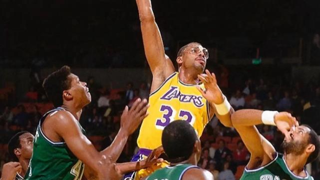 勇士队|美媒评NBA各时代最佳得分手：90乔丹，00科比，10无悬念
