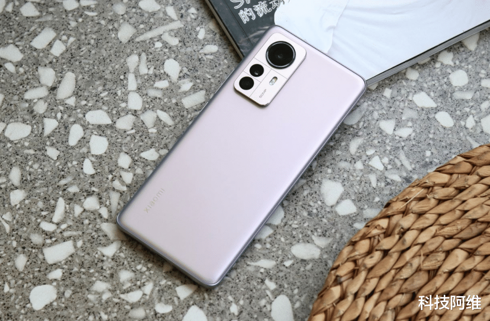 小米科技|从3999元跌至3199元，256GB+曲面屏，三千元档手机热销榜第一名