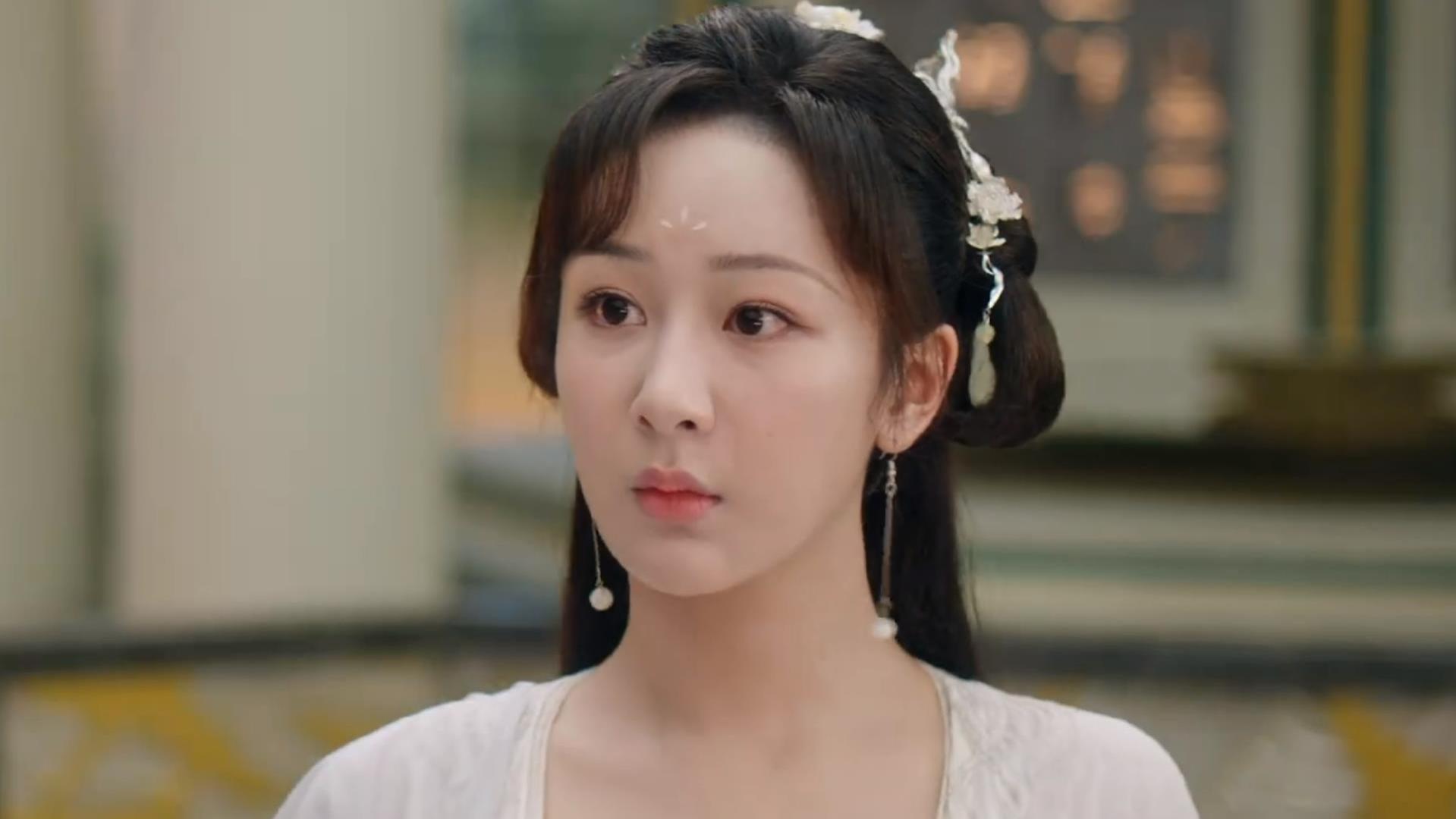 杨紫|她演了《沉香如屑》又好像没演，千篇一律的造型正在毁掉杨紫