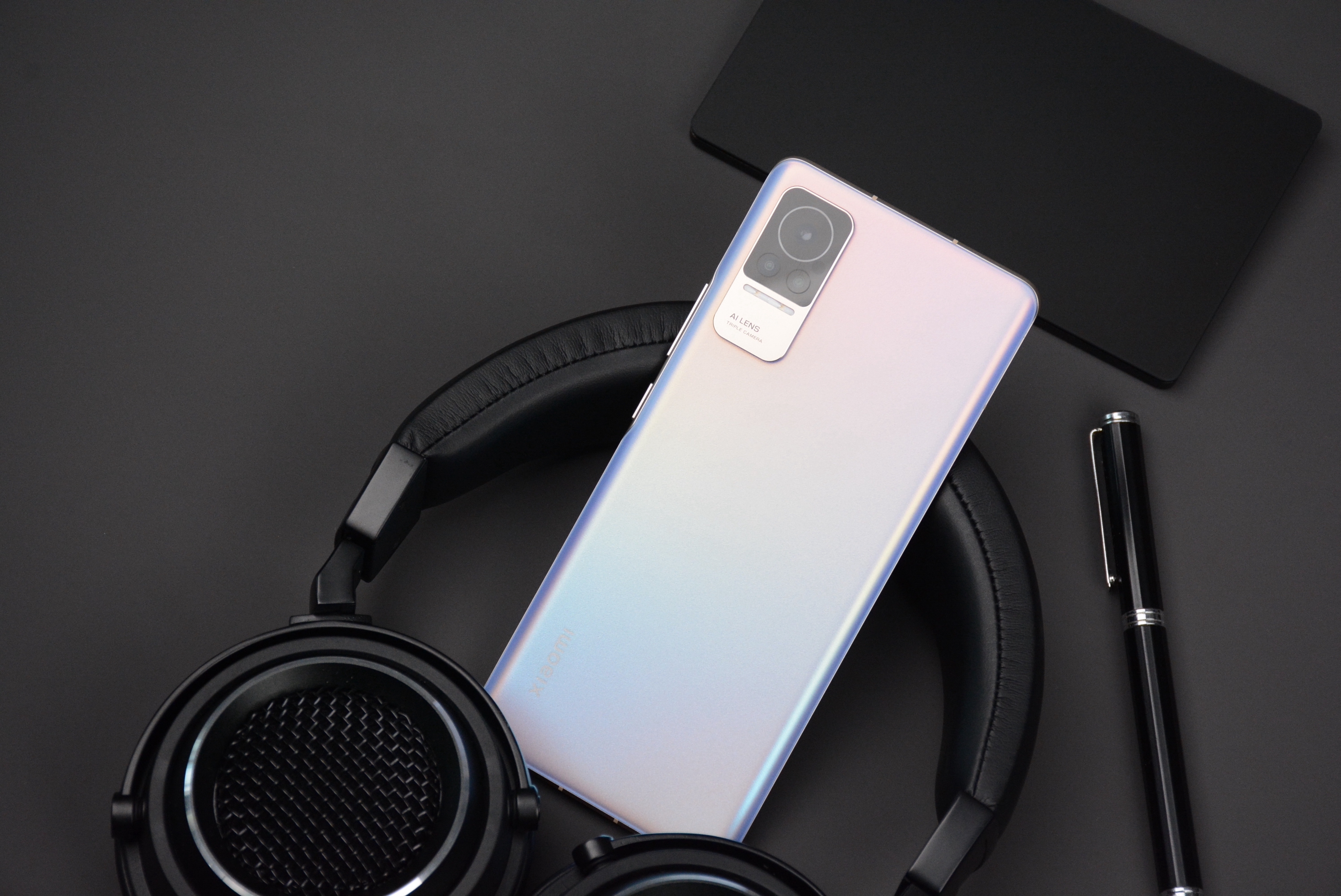 三星电子|小米 Civi的评价:由里而外的轻盈