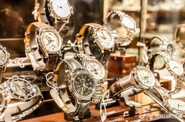 8848手机|媲美定制的旗舰手机,价格基本万元起步,买它等于买世界名表?