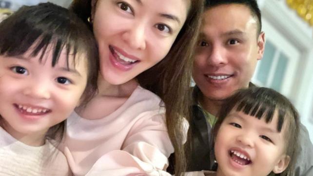 熊黛林|熊黛林让双胞胎女儿在家抗疫不无聊：打扫卫生和做手工！