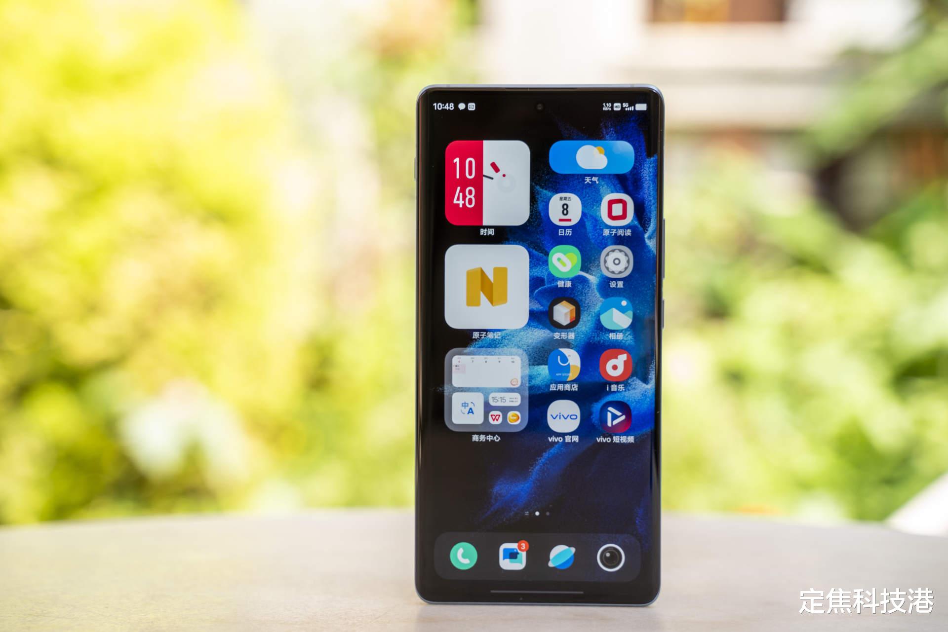 大屏手机|旗舰市场的新晋热门选手，vivo X Note是大屏手机更是全能旗舰