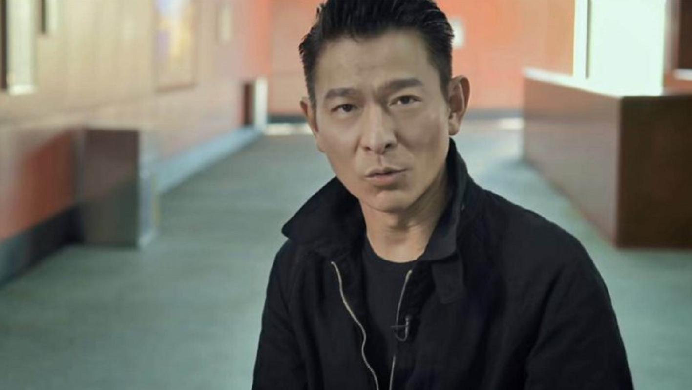 周迅|刘德华陷迪奥抄袭事件，毫发无伤全身而退，天王为何如此厉害