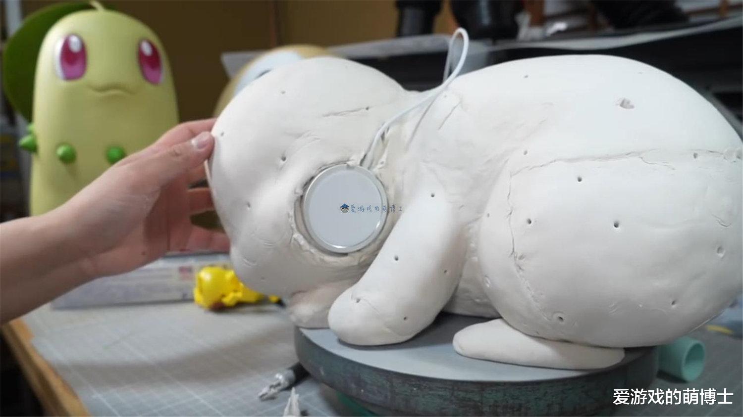 创投圈|用皮卡丘的脸颊给手机充电?宝可梦玩家打造了一款可爱的充电周边