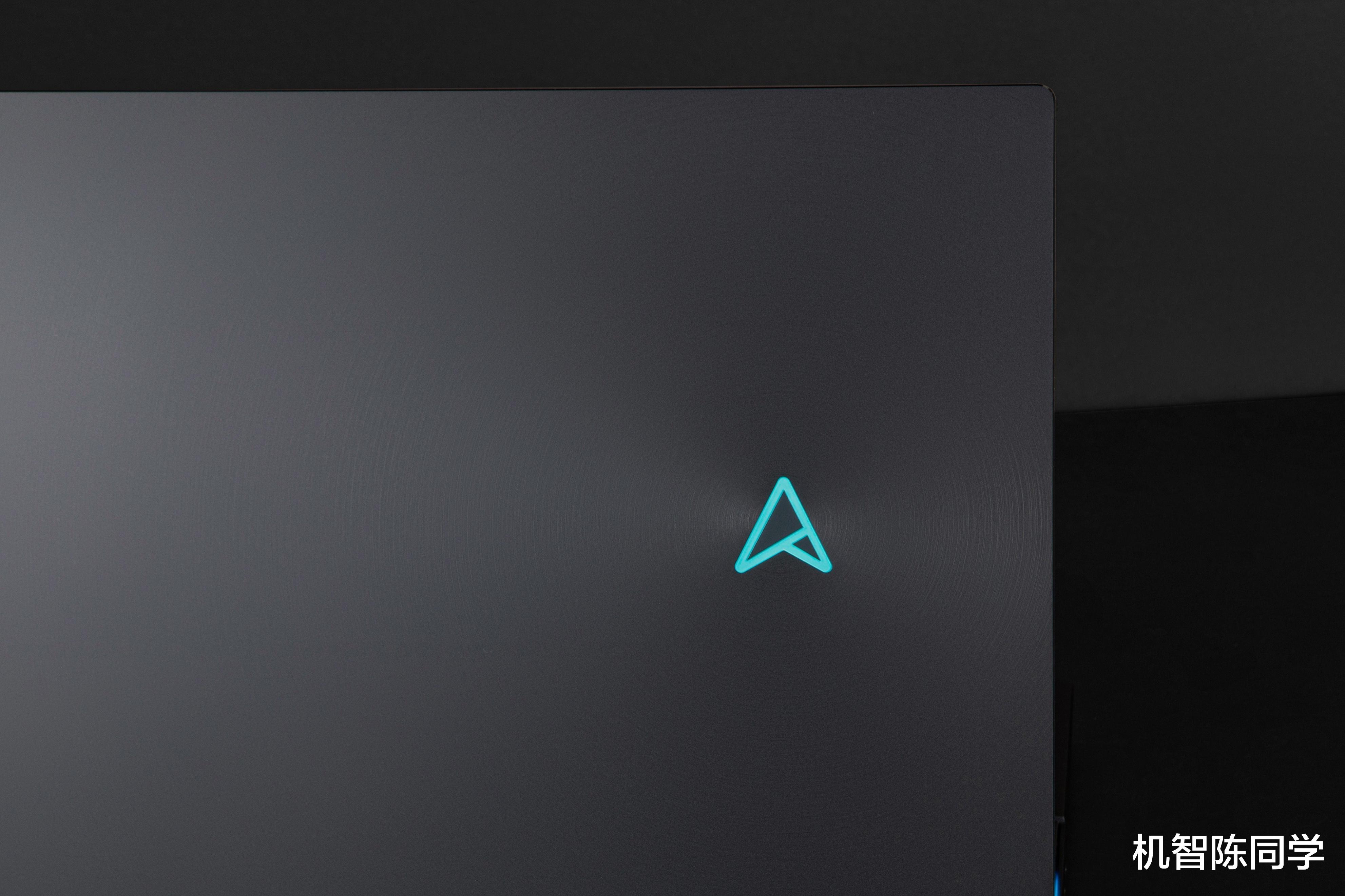 华硕灵耀|华硕灵耀X Pro开箱图赏：一台不输MacBook Pro的旗舰创作本