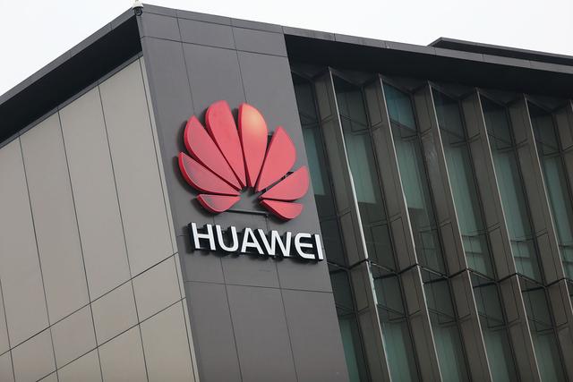 红米手机|央视点名华为,美国把事情闹大了!