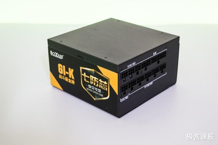 显卡|七防芯都防啥？超频三650W七防芯电源拆解，防潮、防虫、防腐蚀