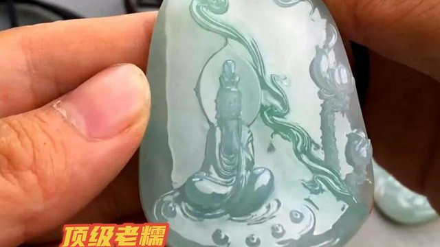 翡翠|什么是翡翠的糯化种？能解答即有5年的翡翠功力