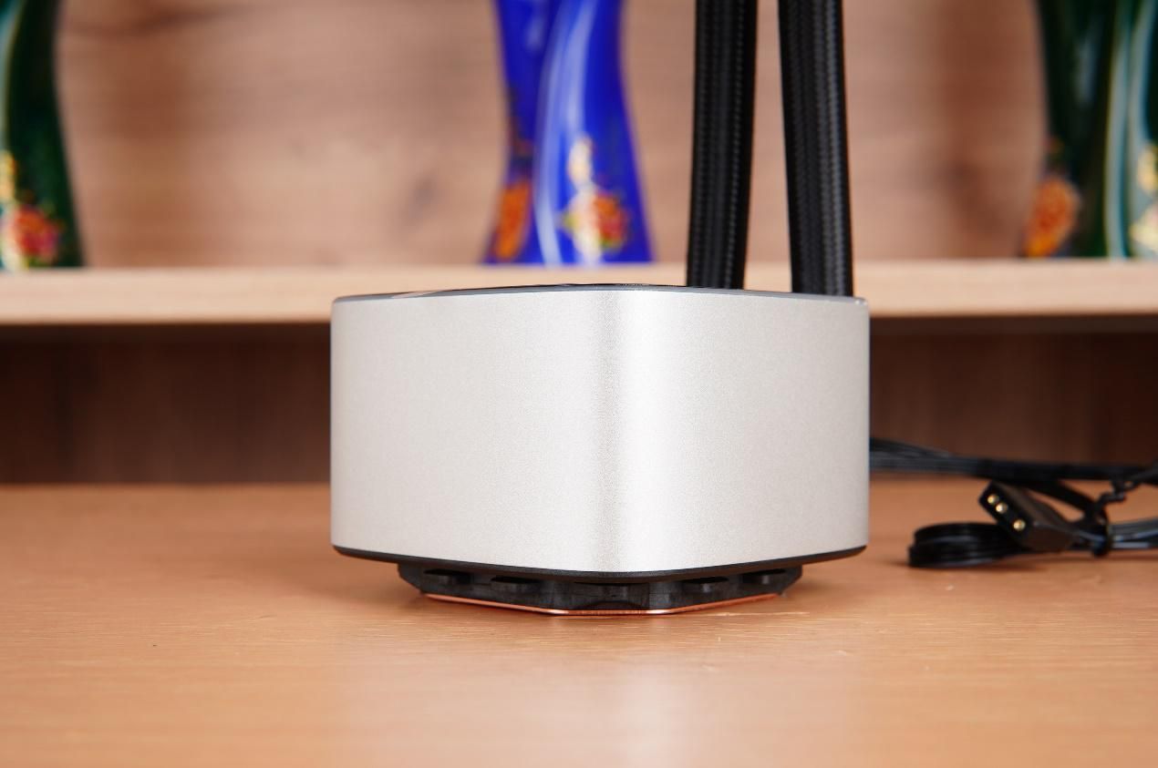 空调|简约、内敛、奢华,几何未来Model8 黑金达摩限定版装机分享