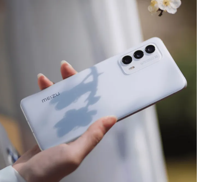 魅族|从高端跌至中端,三星2K屏+轻薄设计,发售8个月下跌1000元