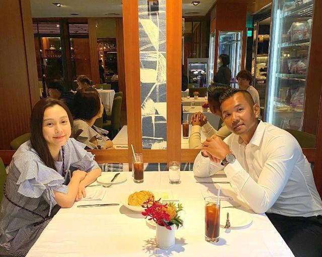 陈建州|陈建州夸老婆正妹，好久没二人世界，网友扒出旧照：哪里正？