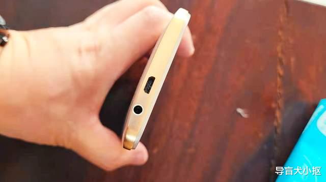 HTC|全金属机身造型圆润,这款HTC手机,双扬声器设计当播放器用也好