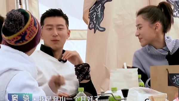 谢霆锋|一月不换衣服、半月不洗澡、头油到冒烟，明星私下一个比一个邋遢