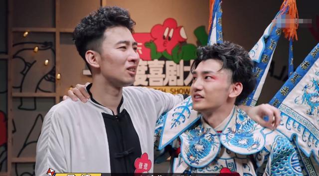 金靖|《喜剧大赛》金靖和武六七还要被强捧到何时？一个尬演，一个无趣