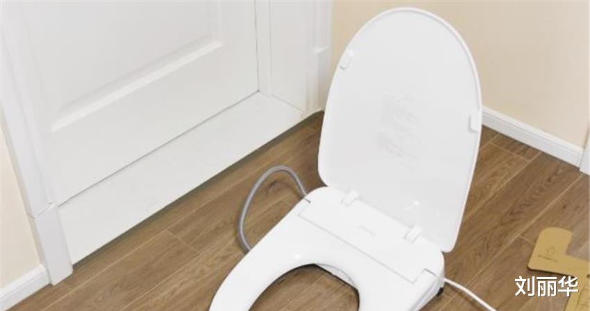 智能马桶|智能马桶盖便宜实用，为什么很少人买？没有说得那么好用