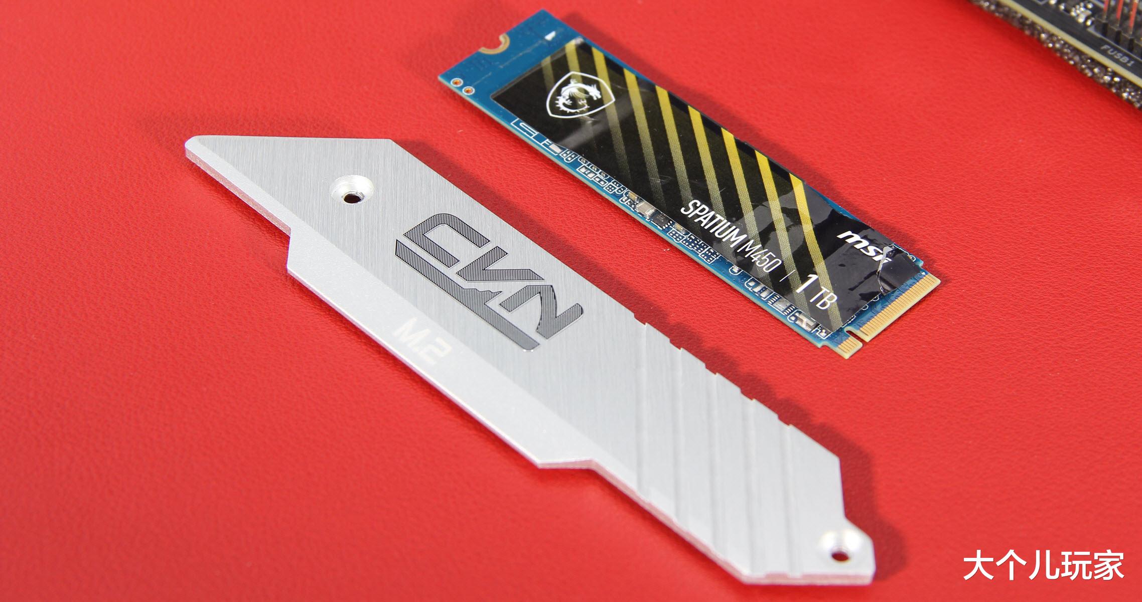 主板|用12490F配合七彩虹CVN B660主板打造一台全能的白色游戏精灵