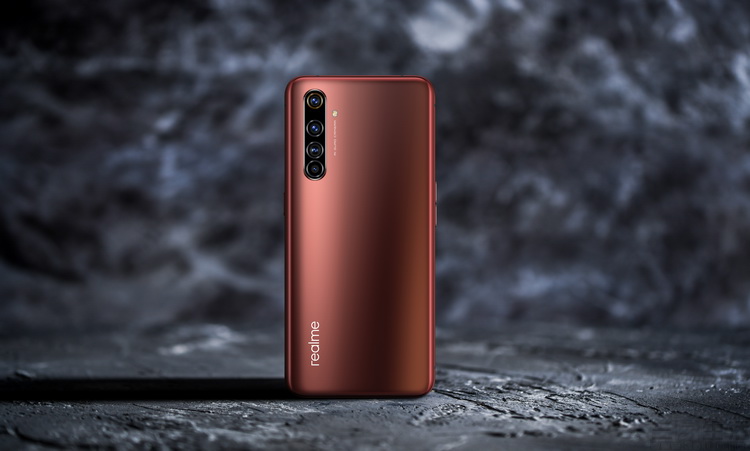 手办|一款“手办级”的手机，背后是realme的华丽蜕变