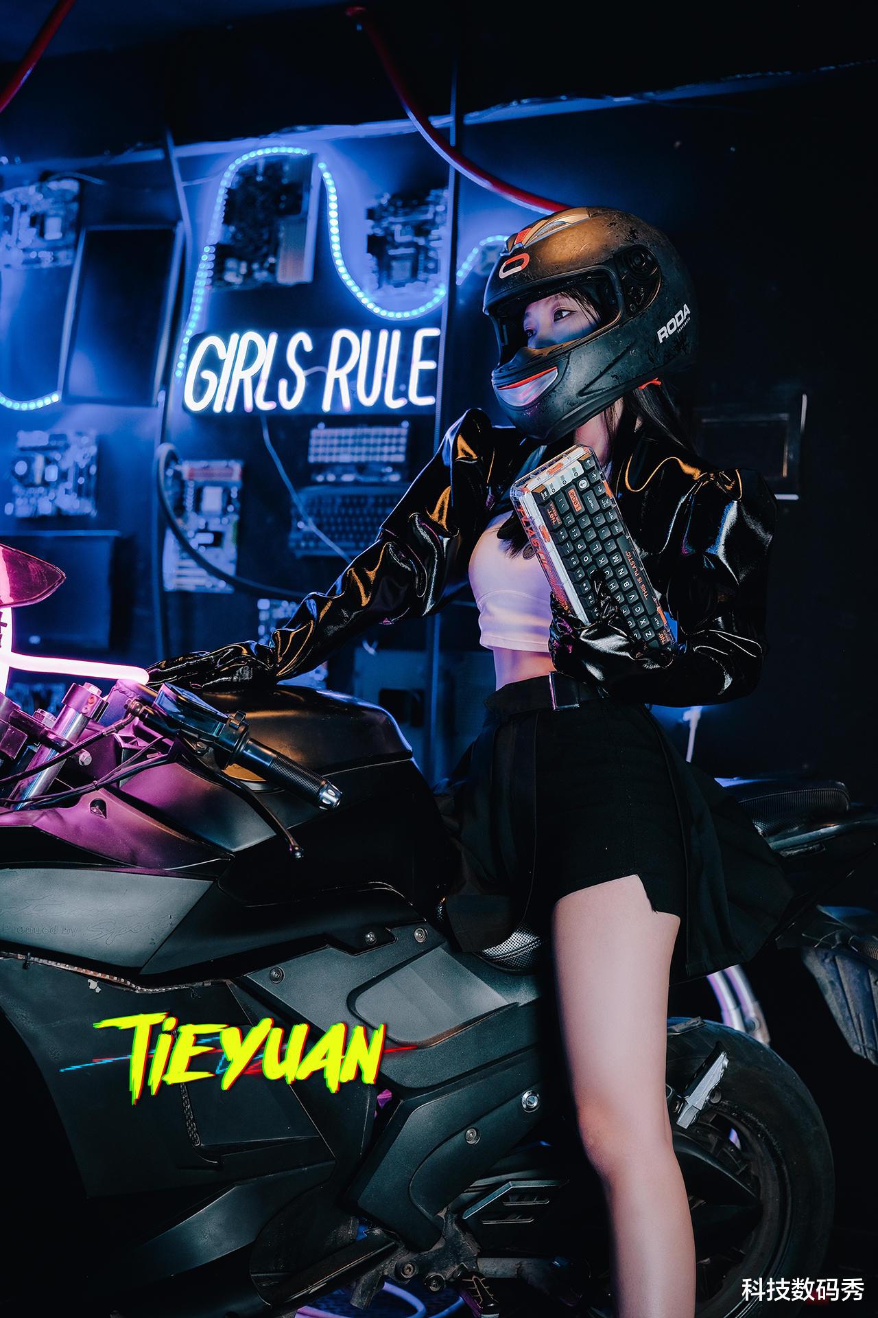 暗夜|机械键盘里的DC暗黑风，MelGeek Mojo68暗夜骑士版全网首发评测