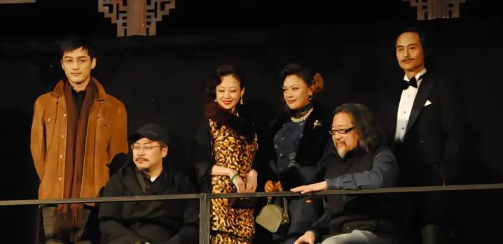 武装|“大长腿女神”的瓜！她不该被漫画戏耍