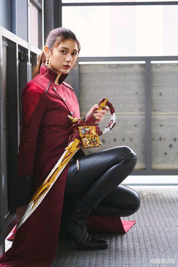 杨魏玲花|假面骑士贞德外传：伊兹和玲花确定参战，女骑士的大乱斗要来了