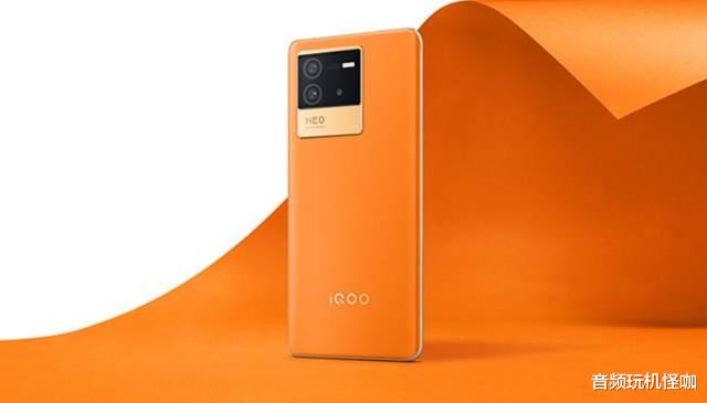 iqoo neo|眼睛经常骗我们，表面上是中端旗舰，实际却是旗舰性能！