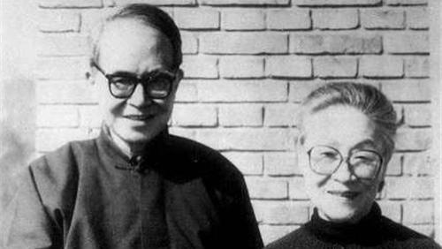 张爱玲|杨绛评价张爱玲：长得难看，还死要面子爱出风头，你们都高看她了