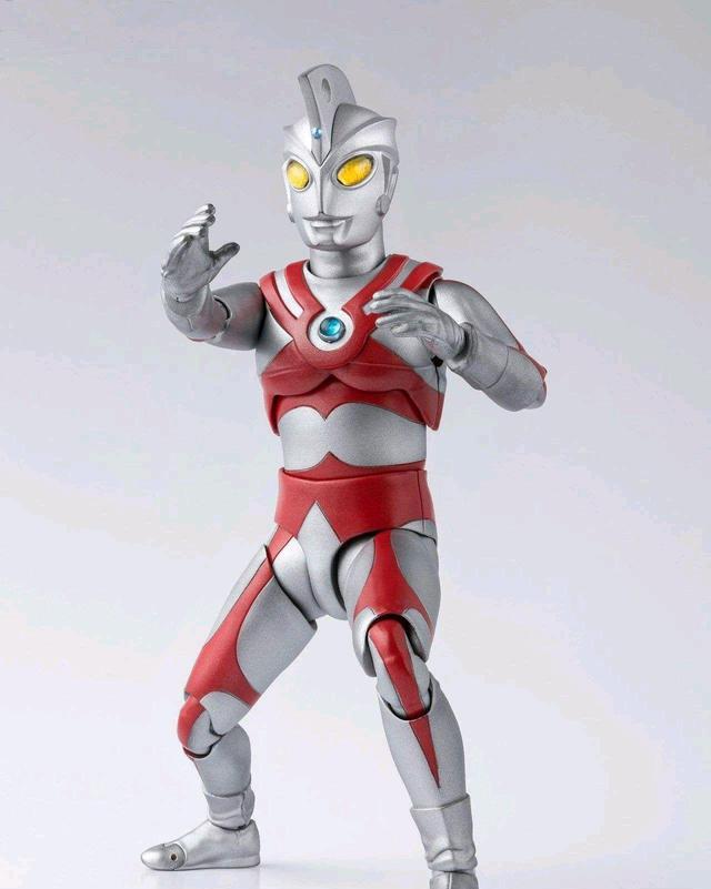 艾斯·奥特曼|艾斯奥特曼风格进化的4个阶段！前期到后期，艾斯成功完成逆转？