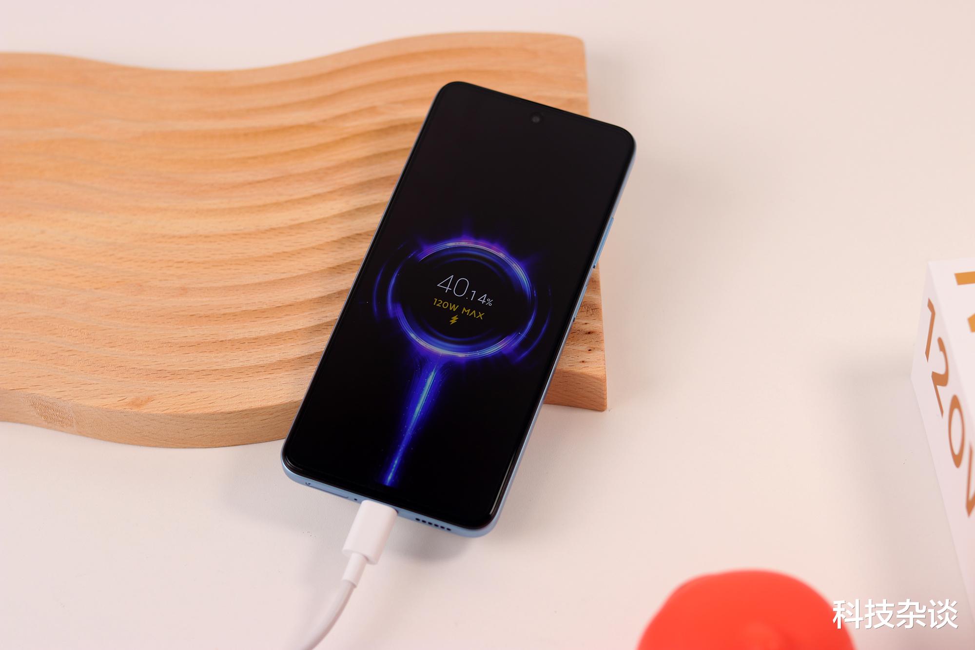 手机厂商|是谁推动了快充技术发展?雷军:是小米