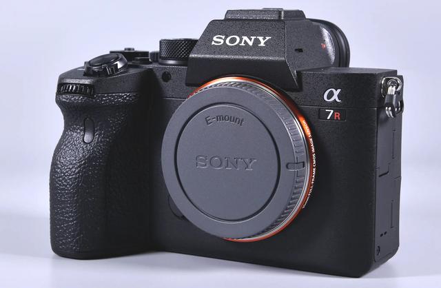 索尼|价格暴跌！索尼a7 IV微单突然大降价的背后，隐藏着什么内情？