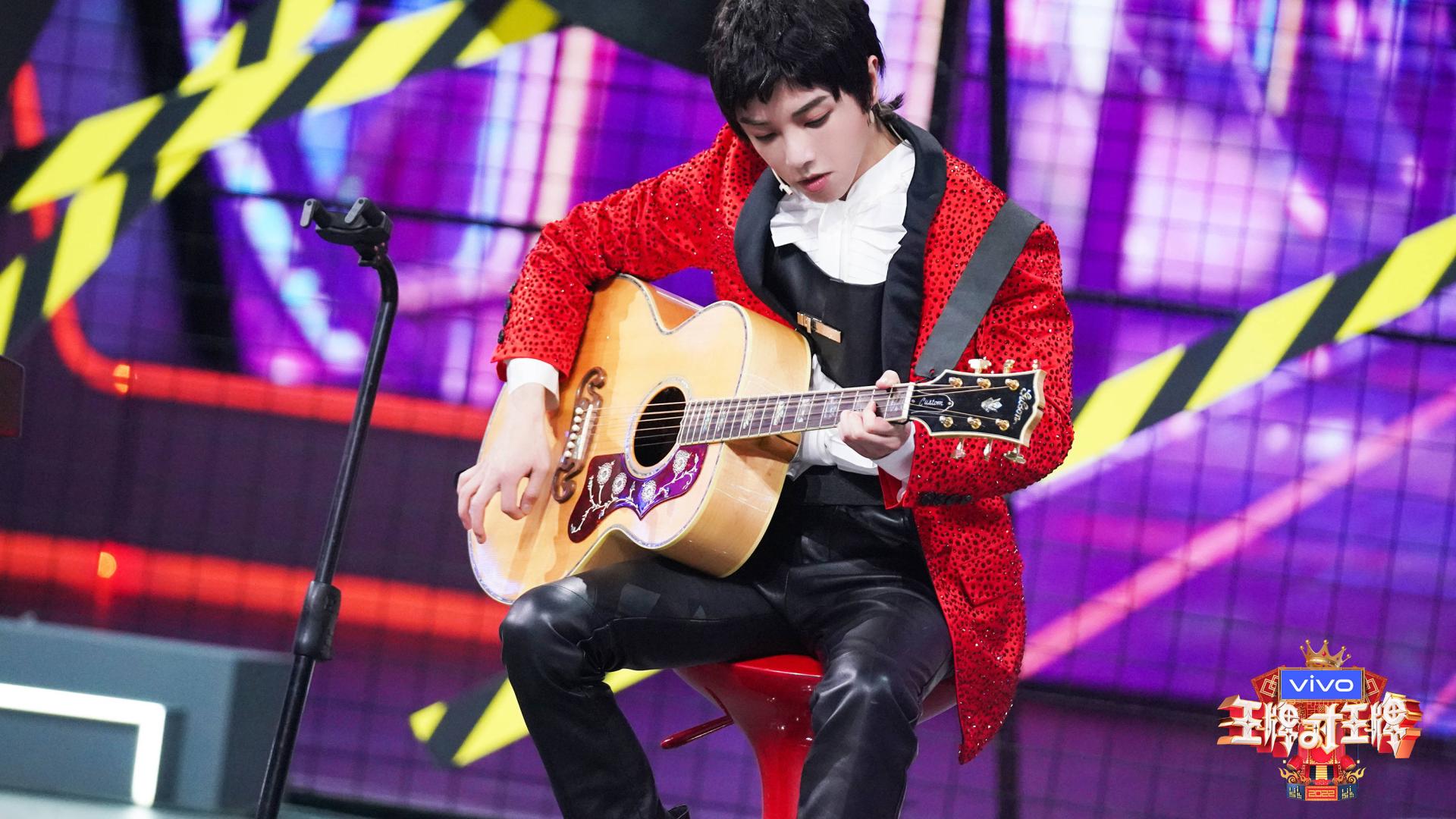 华晨宇|本周五王牌对王牌音乐场，华晨宇花式应战样样行，倒唱歌曲好惊艳