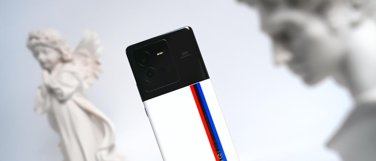 小米科技|预算宽裕但不高，首选这3款高性价比手机，性能强悍体验出色