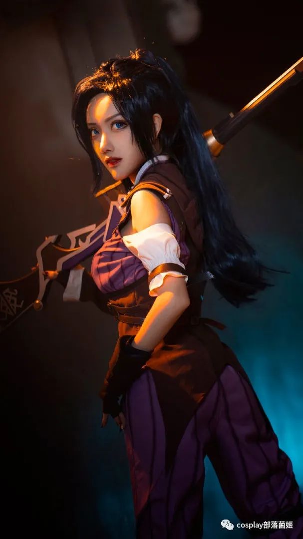 acgn漫評|cos：英雄聯盟動畫雙城之戰皮城女警凱特琳cos正片@逆光