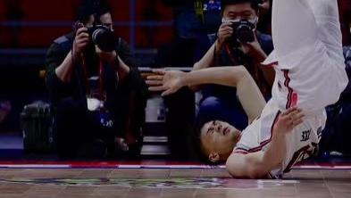 广东男篮|完了！广东队出局！18分钟砍下9分！NBA落选秀第一战就炸