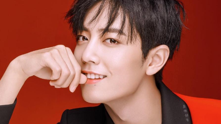 肖战|肖战，吸引力不仅仅是他的脸，对我来说是他和眼睛和笑容