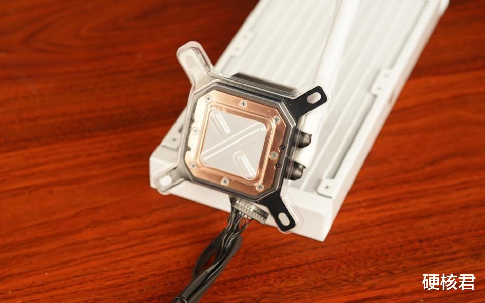 主板|12700KF+B660M+3070ti+乔思伯D30，小尺寸电脑装机体验！