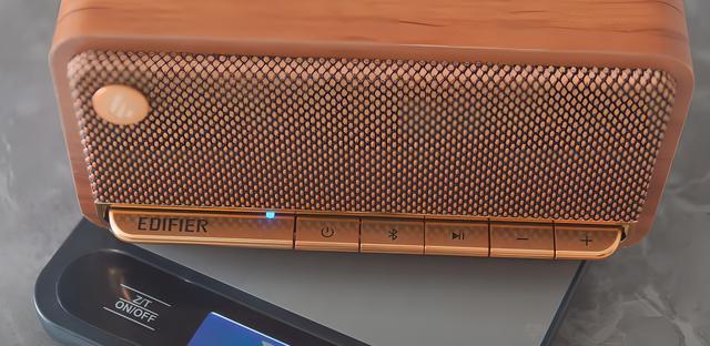 三星|漫步者M230好用吗？复古造型蓝牙音响怎么样使用感受！