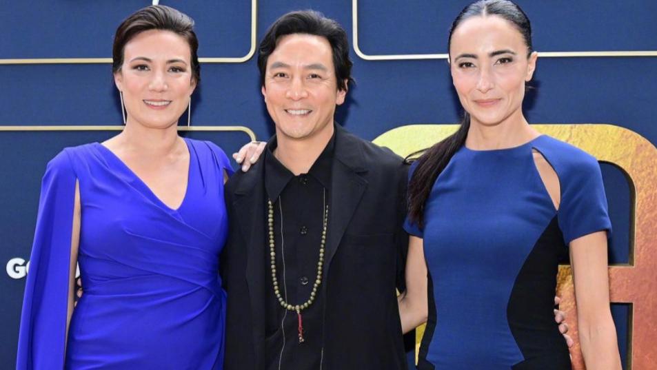 吴彦祖|吴彦祖与老婆合照，面泛油光眼角皱纹明显，女方穿紧身裙小腹凸起