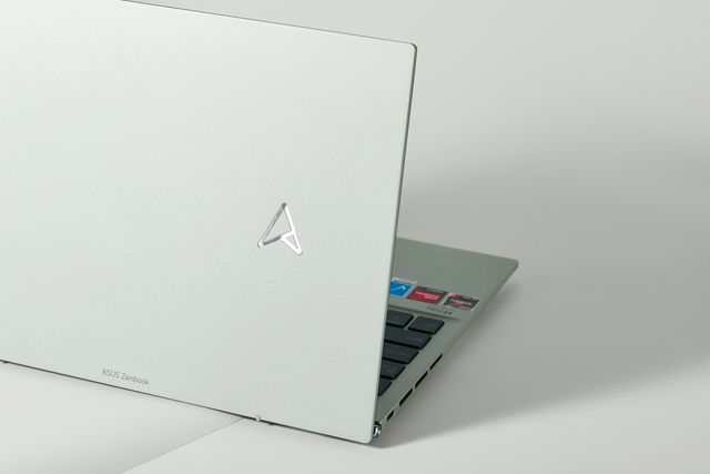 笔记本|移动办公最佳轻薄本:1KG重量、2.8K OLED屏,灵耀X 13体验太优秀