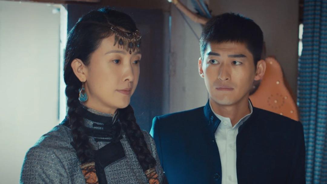 情侣|中年女星同人不同命，有人演小5岁男星的妈，有人40岁仍演少女