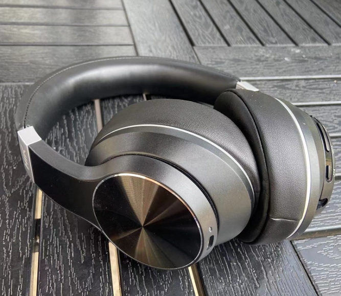 无线耳机|HIK D1S 头戴无线耳机评测:非凡的便携式声音