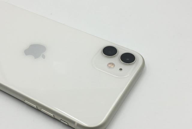 iphone11|发布至今下跌2271元,A13芯片+IP68级防水,iPhone11濒临下架