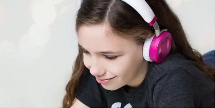 海信|2022年游戏适用的蓝牙耳机，拥有ANC、续航和强大的音频质量