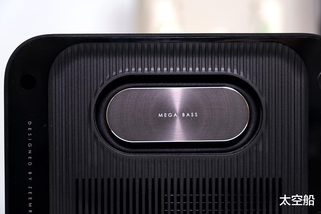 投影仪|把电影院搬回家有何难？知麻Z1投影仪评测