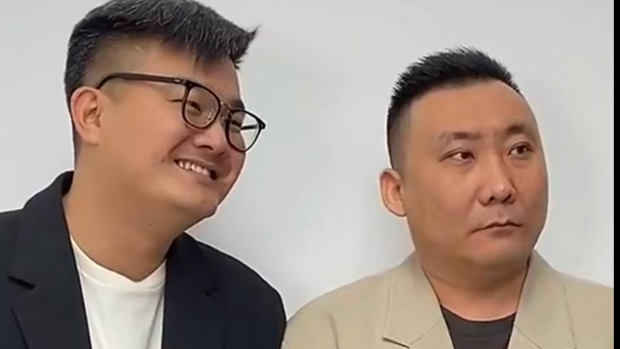 相声|天津相声回呛董路: 你关注过老坛酸菜吗? 每天拿脚踩过吗? 你就是酸菜盲!