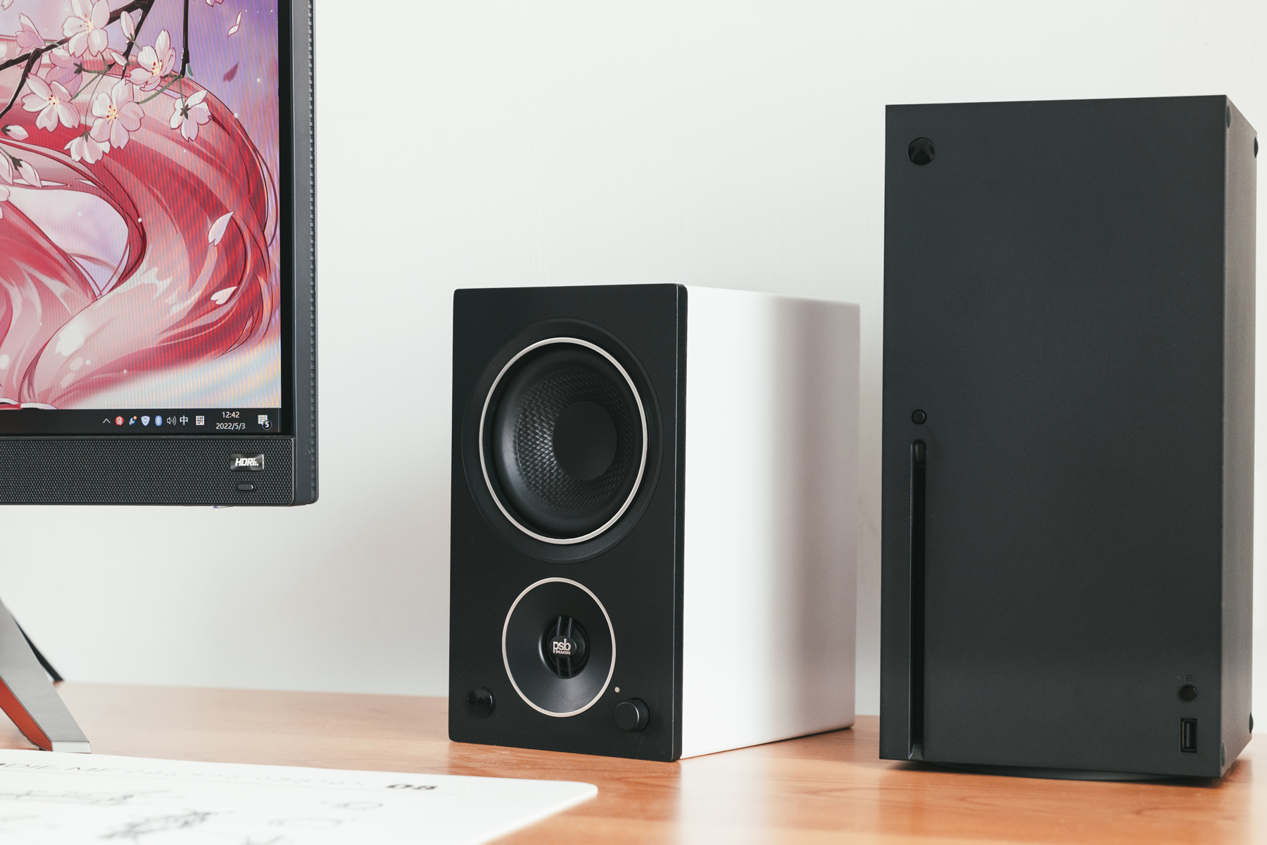 音箱|小众但是实力出众，来自枫叶国的桌面格调好物—PSB AM3书架音箱